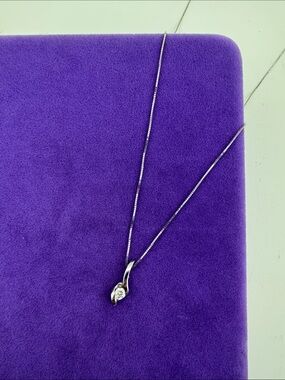 💛 Peoples Sirena 10k White Gold .12 ct Diamond Necklace | Designer